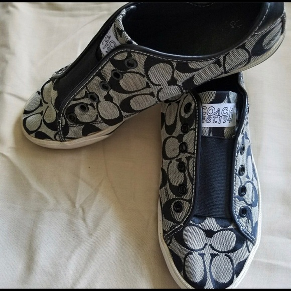 SOLD!!! Coach sneakers Navy ladies size 11 - Picture 1 of 2